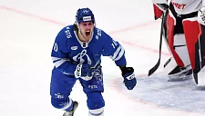 «Авангард» обыгрывает «Динамо» со счетом 7:4 в Омске