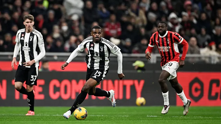 Томори и Эступиньян вне заявки «Милана» на матч с «Ювентусом»