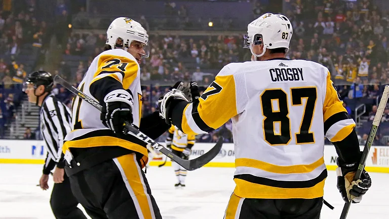 «Питтсбург» с Кросби разгромно проиграл «Торонто», Малкин с передачей