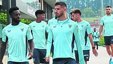 Сансет, Прадос и Гомес возвращаются в состав «Атлетика»