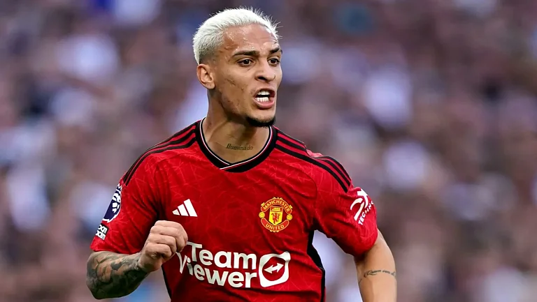 «Бетис» на пути к аренде Антони из «Манчестер Юнайтед»