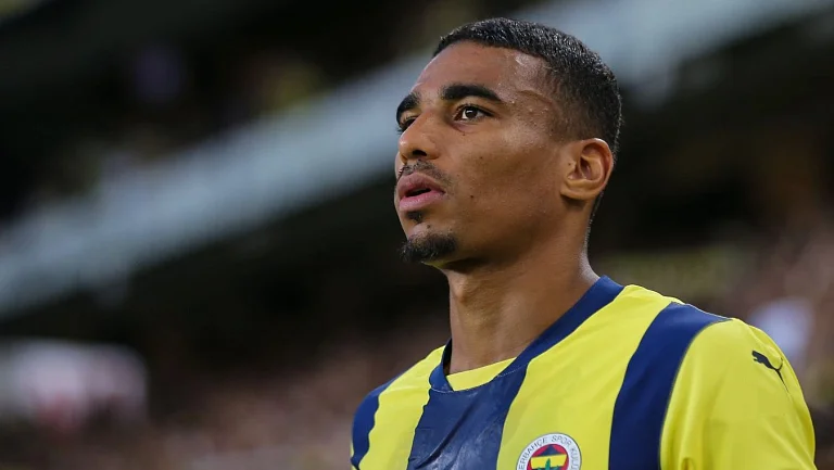 «Спартак» ведет переговоры о переходе Джики из «Фенербахче»