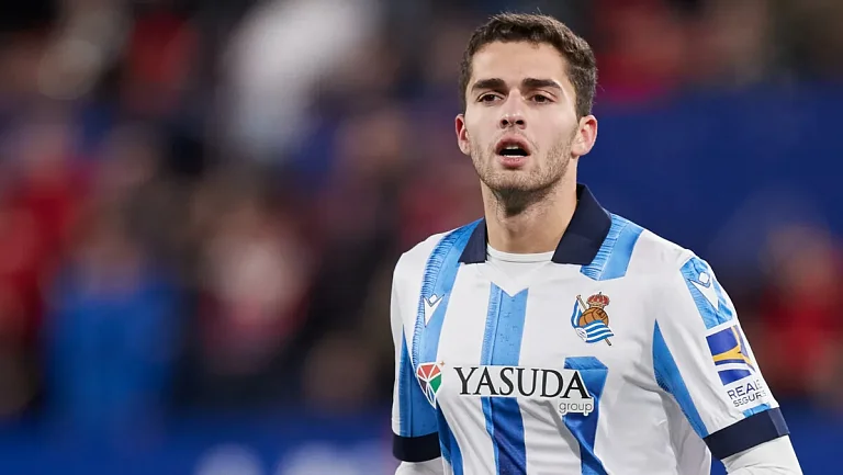 Представитель Захаряна опроверг слухи об аренде футболиста из «Реал Сосьедад»