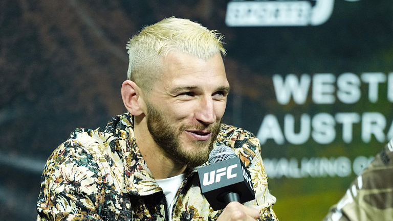 Дэн Хукер рассказал, когда хочет провести бой с Арманом Царукяном