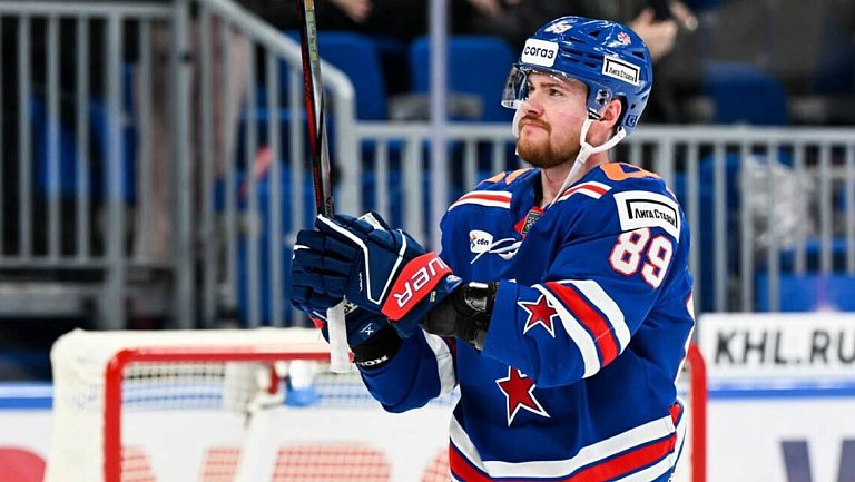 «Автомобилист» и «Ак Барс» проявляют интерес к защитнику СКА Карпухину