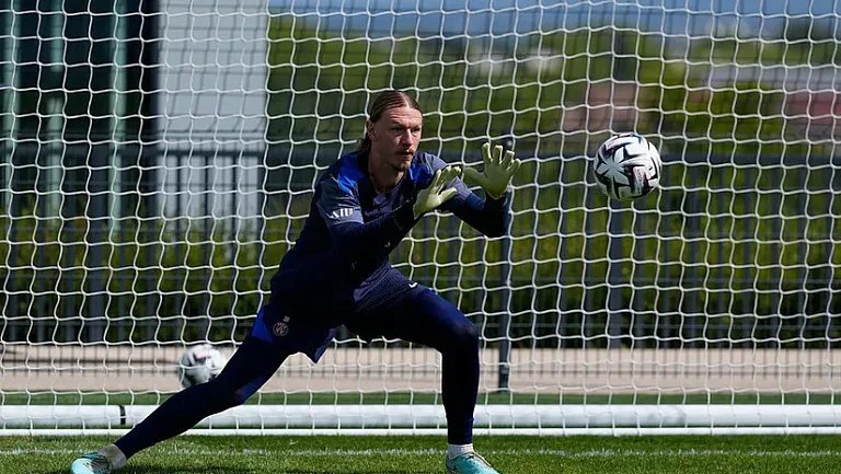 Виталий Кафанов посоветовал Сафонову уходить из ПСЖ