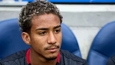 «Байер» может отдать Артура Соареса в аренду: Поку усилил конкуренцию