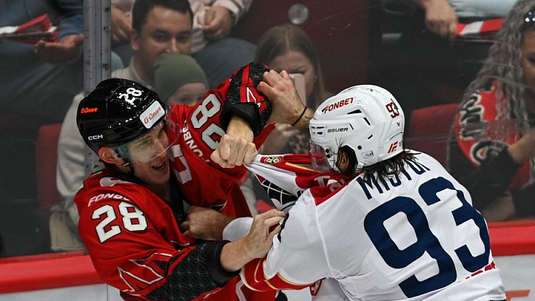 «Авангард» уверенно обыграл «Локомотив» на Кубке Блинова 