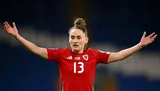 Рэйчел Роу сыграет дома перед историческим Евро в составе Уэльса