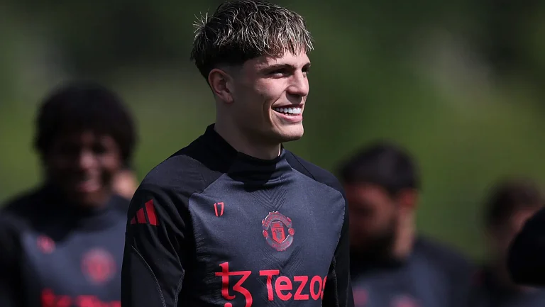 Алехандро Гарначо присутствует на матче «Челси» — «Фулхэм»