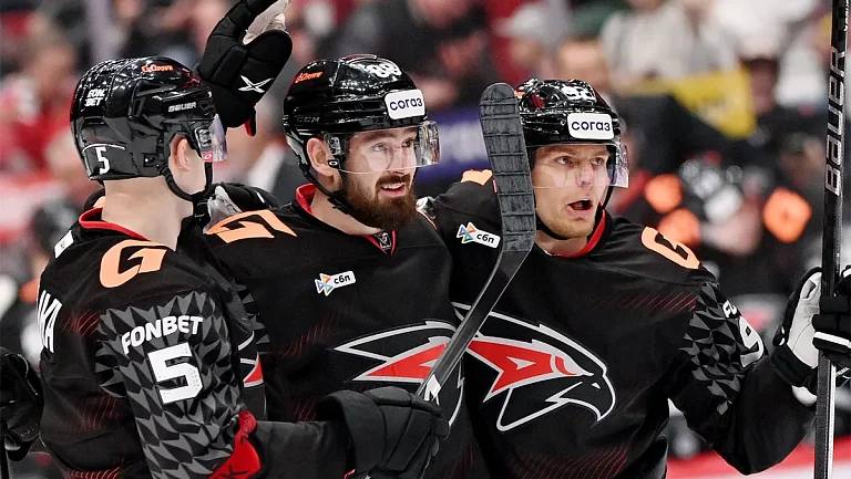 «Авангард» одолел «Нефтехимик» в напряжённом матче: Окулов отметился шайбой