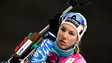 Шевченко без единого промаха выиграла спринт на Кубке России по биатлону