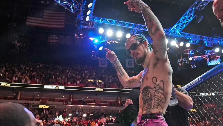 О’Мэлли уверен, что у Чимаева нет конкуренции в среднем весе UFC