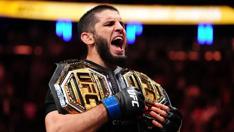 Ислам Махачев хочет сказать, что готов ждать до июня ради турнира в Белом доме