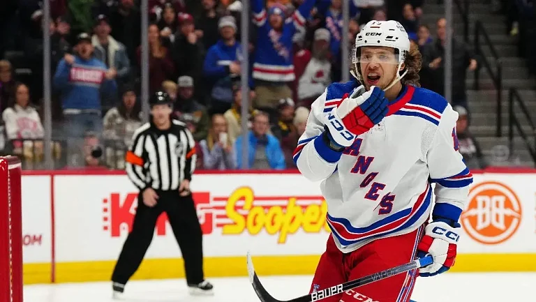 Панарин продлил результативную серию в НХЛ в матче против «Оттавы»