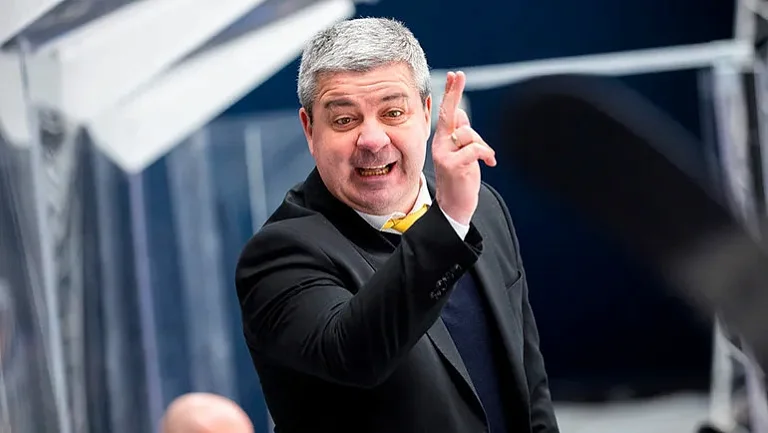 Величкин поддержал увольнение Тамбиева: У нас есть куча своих российских тренеров