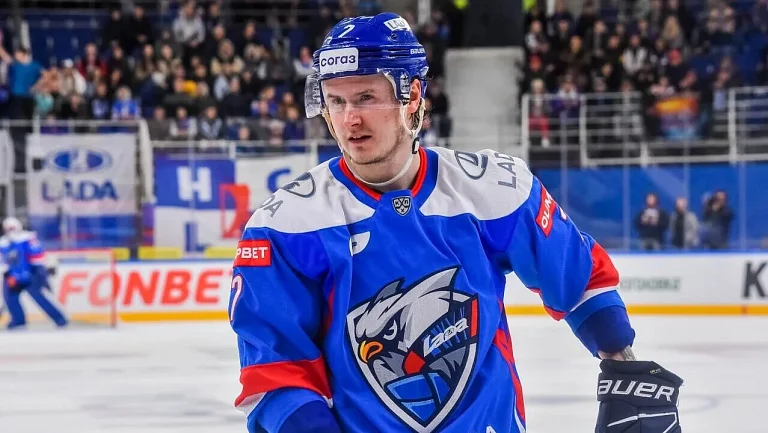 «Салават Юлаев» может подписать нападающего Сергея Шумакова