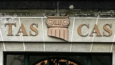 CAS разрешил российским паралимпийцам выступать под флагом на турнирах FIS