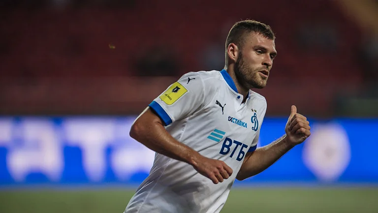 Скопинцев вернулся к Карпину в «Динамо»: что ждёт защитника?