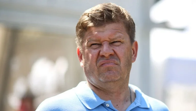 Губерниев хочет объяснить, почему IIHF не допустил сборную России