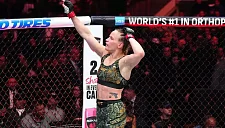 Валентина Шевченко защитила титул UFC, уверенно победив Вейли Чжан