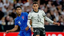 Беллингем и Мусиала на обложке EA Sports FC 26