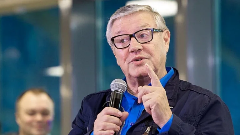 Орлов хочет сравнить «Спартак» Романцева и «Зенит» Семака