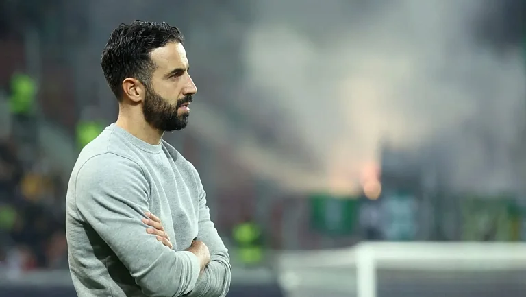 МЮ заплатит Амориму £12 млн, если уволит его до ноября — Daily Mail