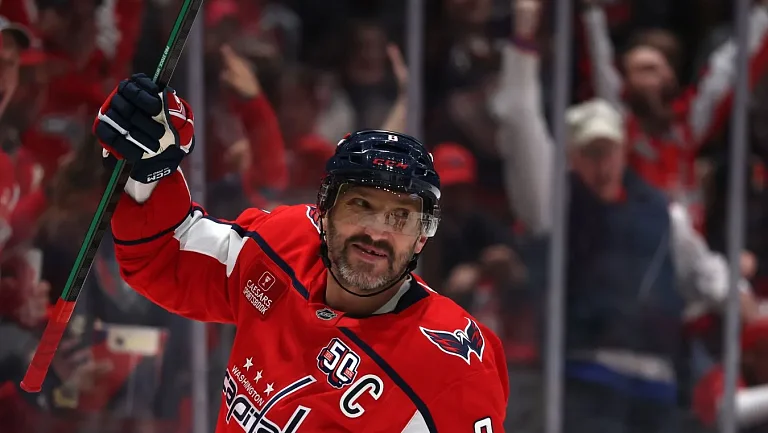 «Вашингтон» совершил камбэк в матче с «Торонто», Овечкин — с ассистом