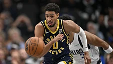 Сыграют ли Тайриз Халибертон и Энтони Дэвис в матче «Маверикс» — «Пэйсерс»?