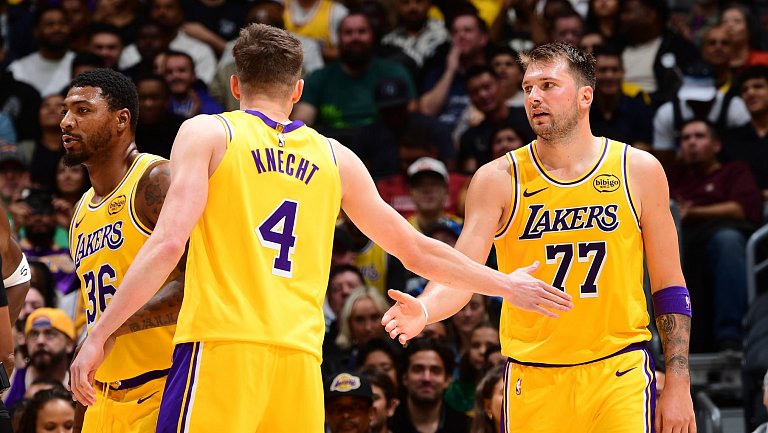 Руководство НБА утвердило продажу «Лейкерс»