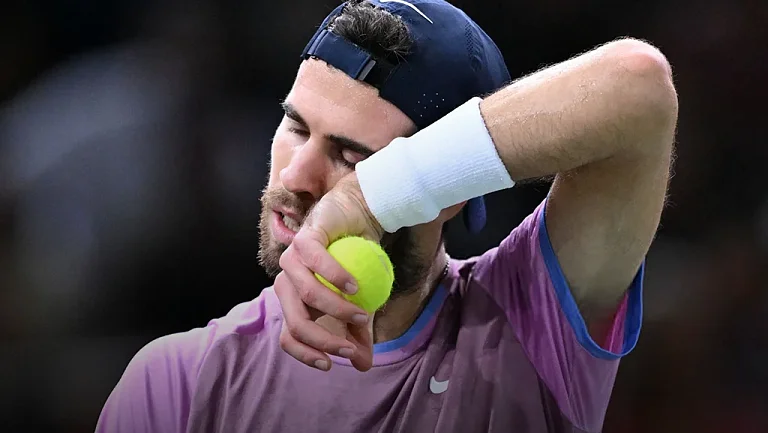 Российский теннисист Карен Хачанов проиграл 5 матчей подряд

