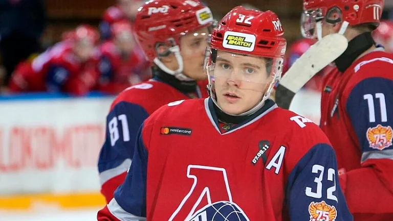 «Северсталь» хочет подписать нападающего Ярослава Лихачёва

