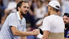 Кафельников высказался об успехе Медведева на турнире в Брисбене