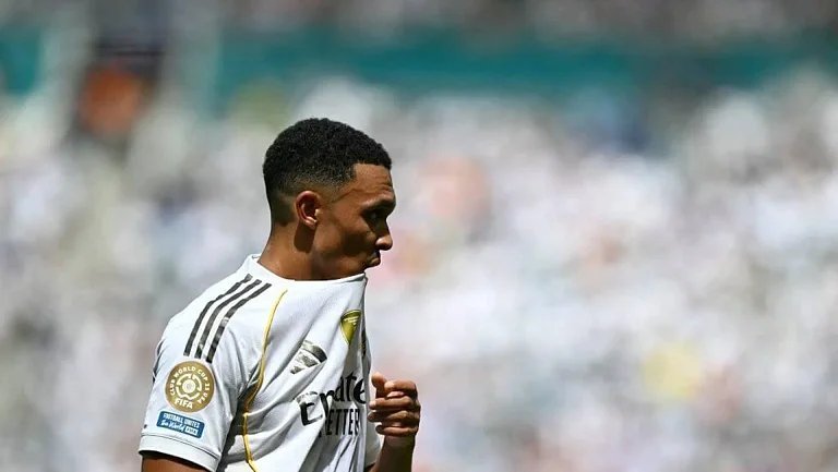 «Реал» рассчитывает на восстановление Александера-Арнольда к Эль-Класико