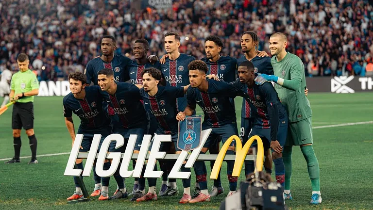 Кварацхелия занимается индивидуально перед игрой ПСЖ с «Аталантой»