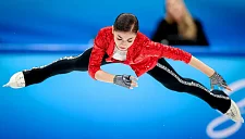 Аделия Петросян стала первой в короткой программе на отборе к ОИ-2026