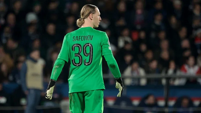 Сафонов снова оставил Шевалье на скамейке запасных