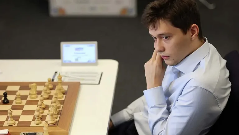 Российский шахматист Андрей Есипенко пробился в 1/4 финала Кубка мира