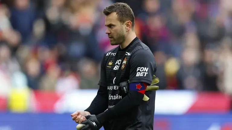 Акинфеев поблагодарил всех своих наставников в день тренера