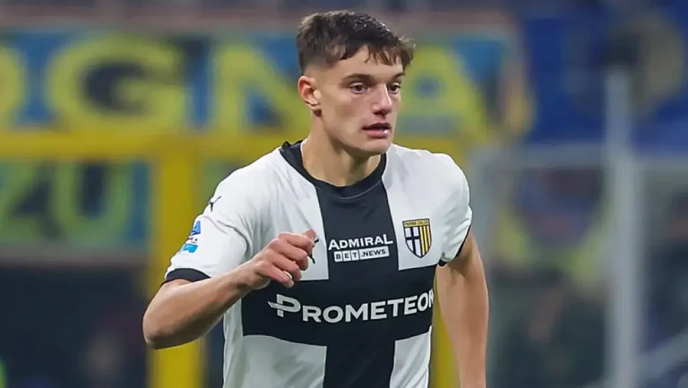 «Милан» и «Интер» готовятся к борьбе за защитника «Пармы» Леони