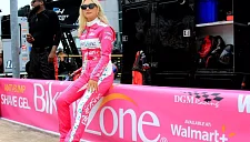 Натали Декер выйдет на старт гонки NASCAR Xfinity в Дайтоне