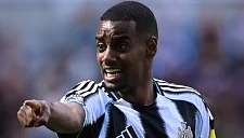 Эдди Хау подтвердил неопределенность будущего Исака в «Ньюкасле»