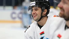 Американский хоккеист Сэм Энас продлил контракт с минским «Динамо»