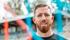 Муньяин уходит с поля, но остаётся в футболе