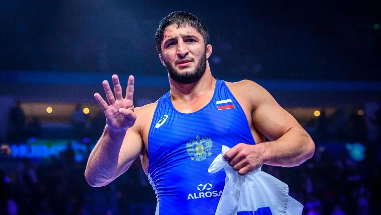 Вячеслав Фетисов хочет выступить в защиту российского борца Садулаева