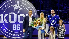 «Тампа» поздравила Никиту Кучерова с 1000 набранных очков в НХЛ