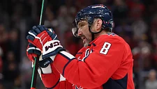 Александр Овечкин поддержал девочку, которая борется с раком