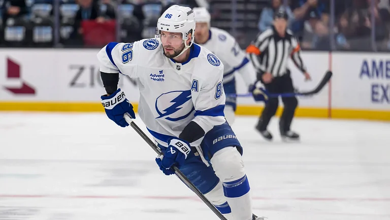 Российский форвард Никита Кучеров стал первой звездой недели в НХЛ