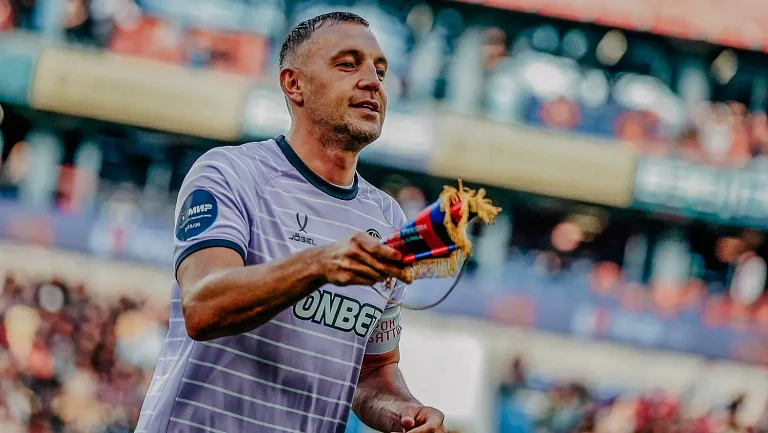 Артём Дзюба вернулся в заявку «Акрона» перед матчем с «Сочи»